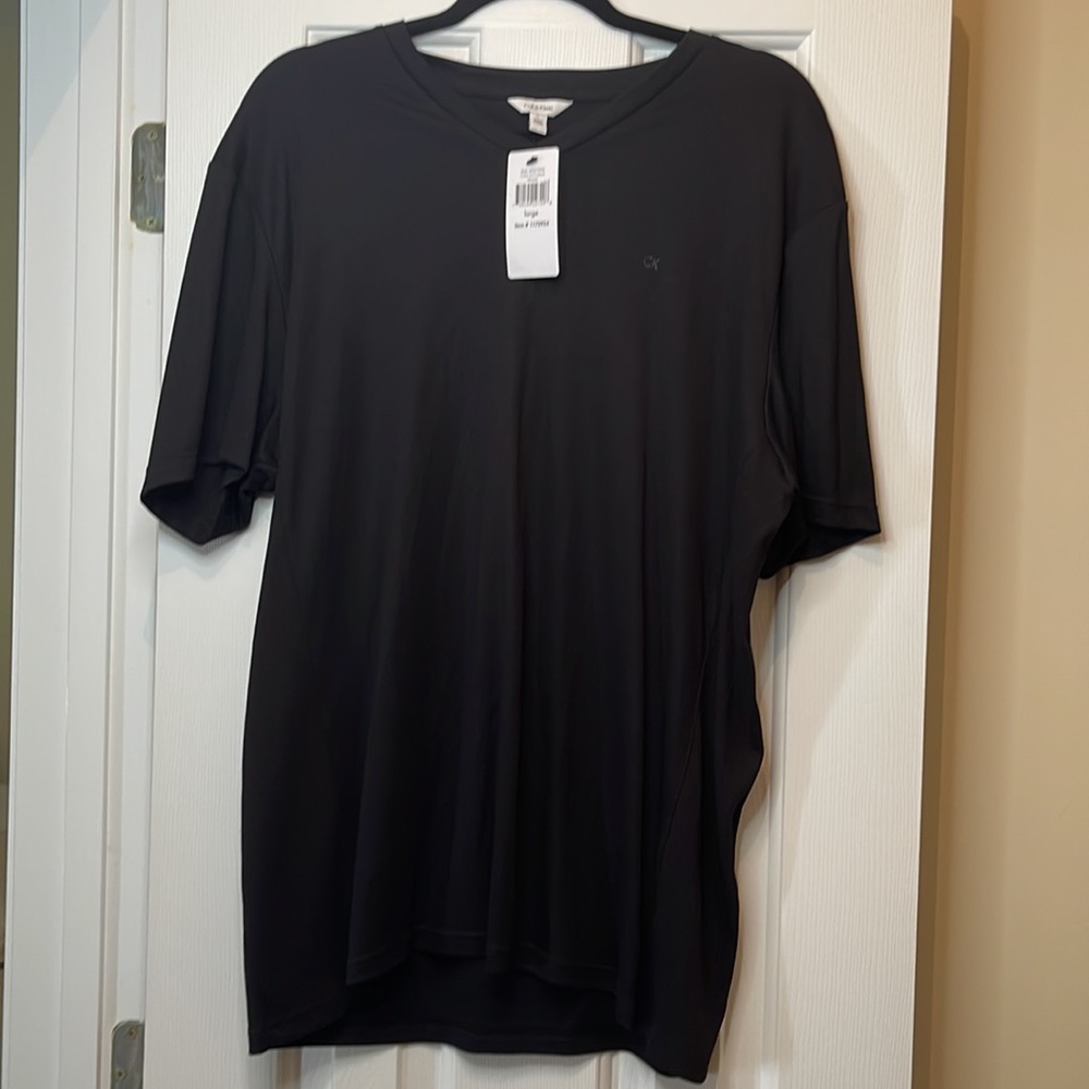 New,Calvin Klein v-neck t-shirt - Picture 2 of 5